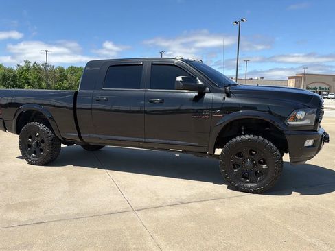 Used 2018 RAM 2500 Laramie w/ Sport Appearance Group AWD/4WD image 28