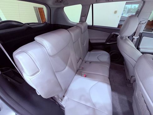 Used 2010 Toyota RAV4 Limited AWD/4WD image 9