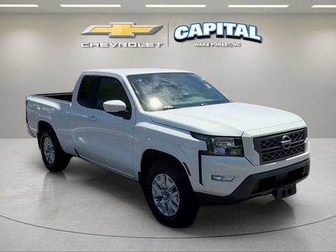 Used 2024 Nissan Frontier SV w/ SV Convenience Package RWD image 7