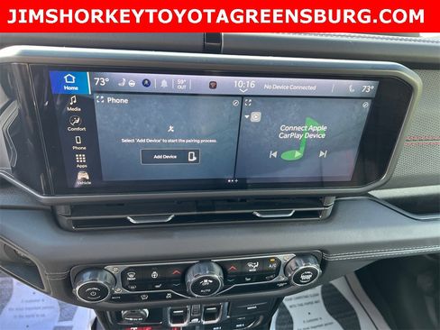 Used 2025 Jeep Wrangler Unlimited Rubicon w/ Convenience Group image 18