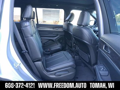 Used 2025 Jeep Grand Cherokee L Limited w/ Trailer Tow Package AWD/4WD image 24