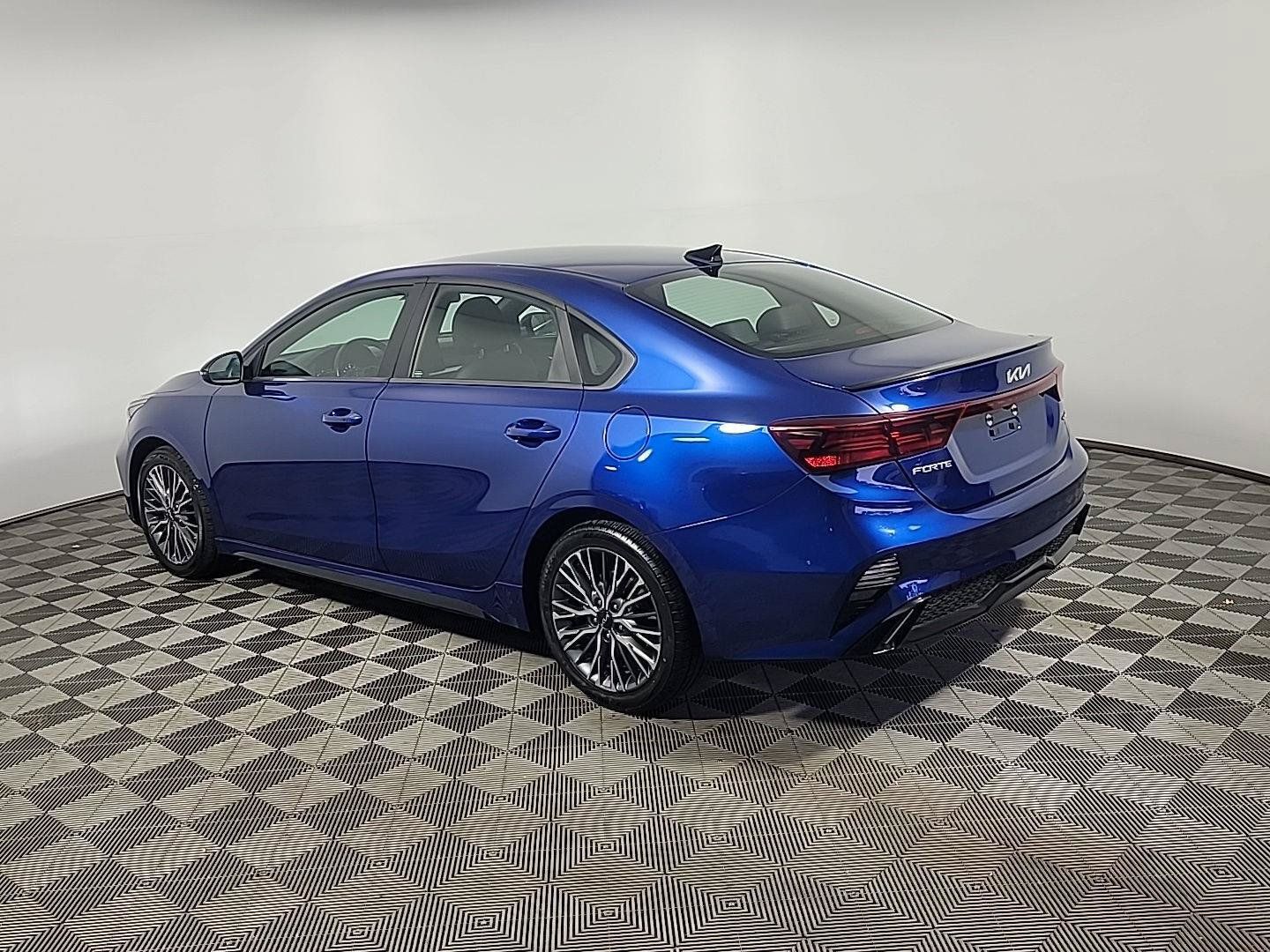 Certified 2024 Kia Forte GT-Line FWD image 9