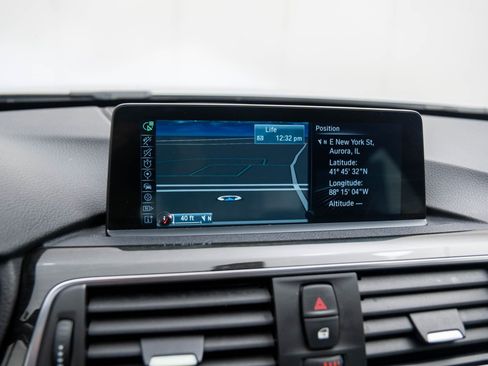 Used 2016 BMW 320i xDrive 320i xDrive image 26