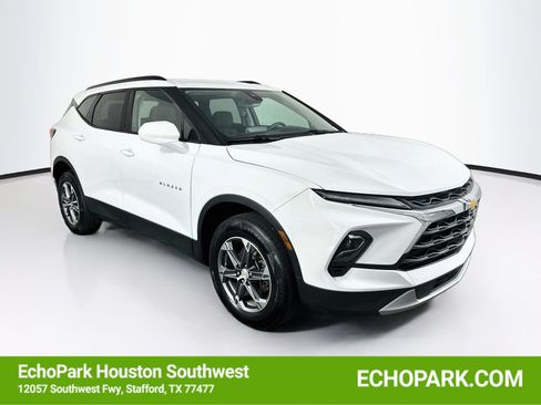 Used 2024 Chevrolet Blazer LT w/ Convenience Package FWD image 1