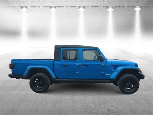 Used 2022 Jeep Gladiator Sport image 9
