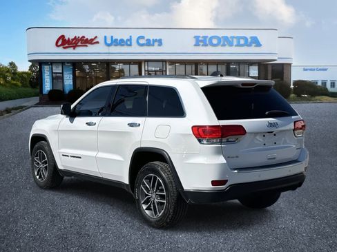 Used 2018 Jeep Grand Cherokee Limited image 3