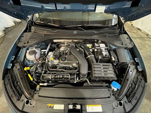 Certified 2025 Volkswagen Jetta Sport image 31