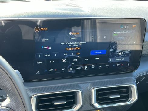 Used 2025 Ford Mustang GT Premium image 18