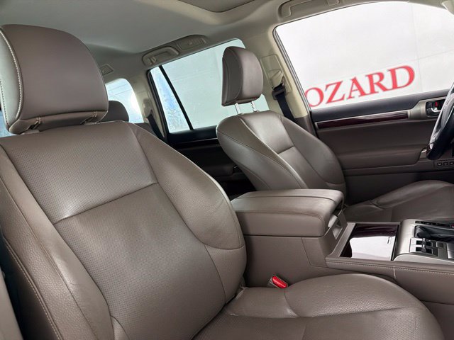 Used 2017 Lexus GX 460 AWD/4WD image 30