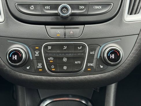 Used 2023 Chevrolet Malibu LT image 24