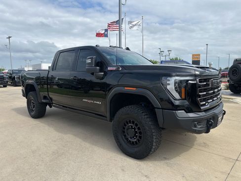 Used 2024 GMC Sierra 2500 AT4X w/ AT4X AEV Edition image 8