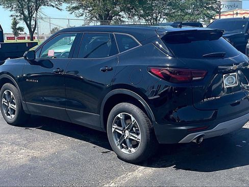 Used 2025 Chevrolet Blazer LT AWD/4WD image 5