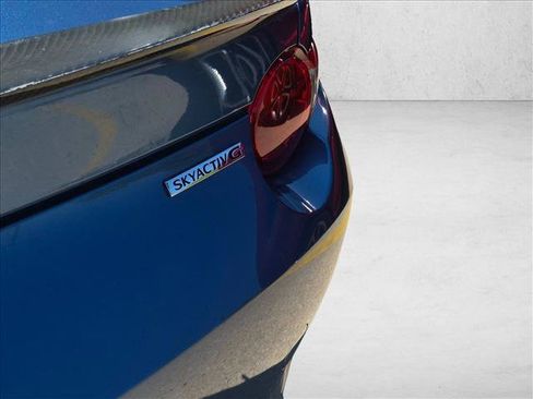 Used 2020 MAZDA MX-5 Miata RF Grand Touring RWD image 14