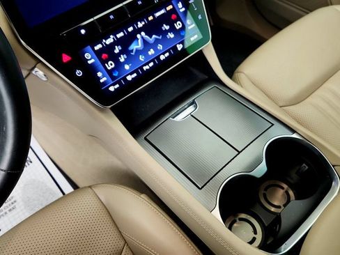 Used 2023 Maserati Grecale GT AWD/4WD image 17