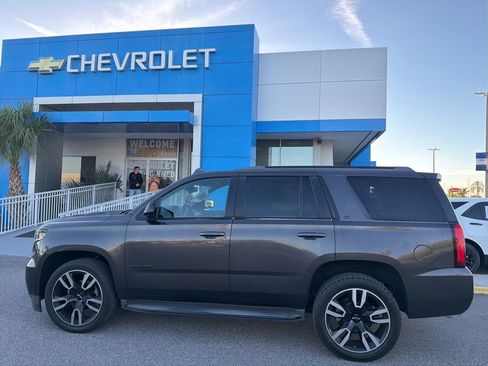 Used 2018 Chevrolet Tahoe LT w/ RST Edition image 13