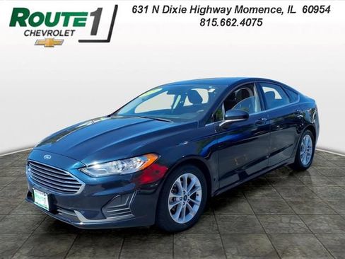 Used 2020 Ford Fusion SE FWD image 1