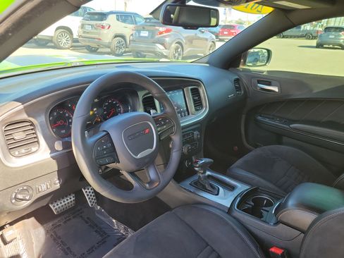 Used 2017 Dodge Charger R/T image 7