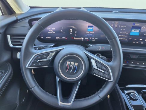 Used 2025 Buick Envision Preferred image 11