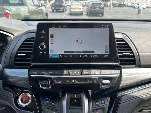 Used 2025 Honda Odyssey Elite image 24
