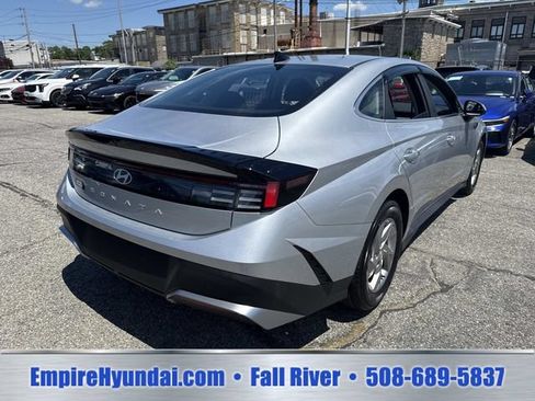 Used 2025 Hyundai Sonata SE FWD image 7