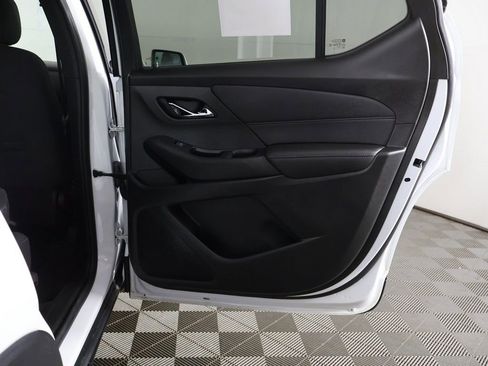 Used 2022 Chevrolet Traverse LT AWD/4WD image 27