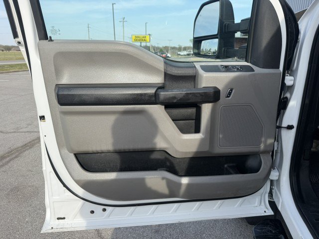 Used 2017 Ford F450 XL w/ Power Equipment Group AWD/4WD image 22