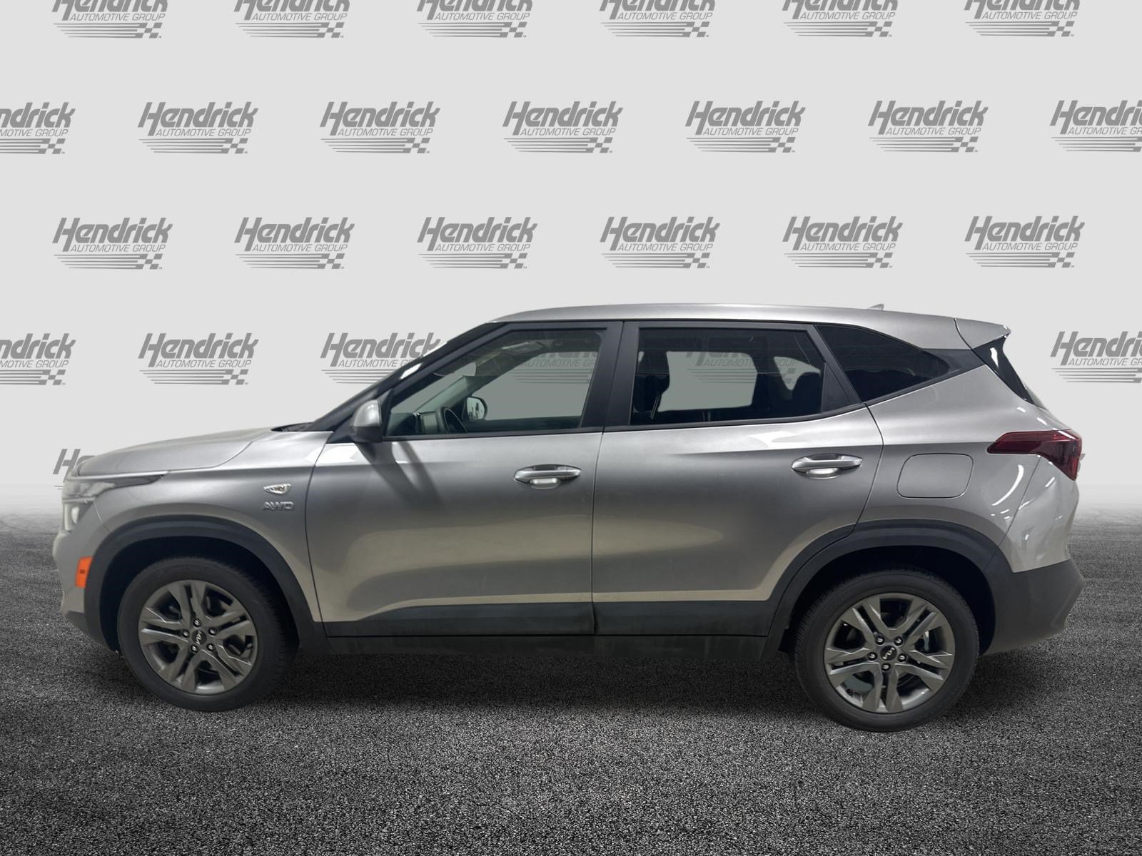 Used 2022 Kia Seltos LX AWD/4WD image 7
