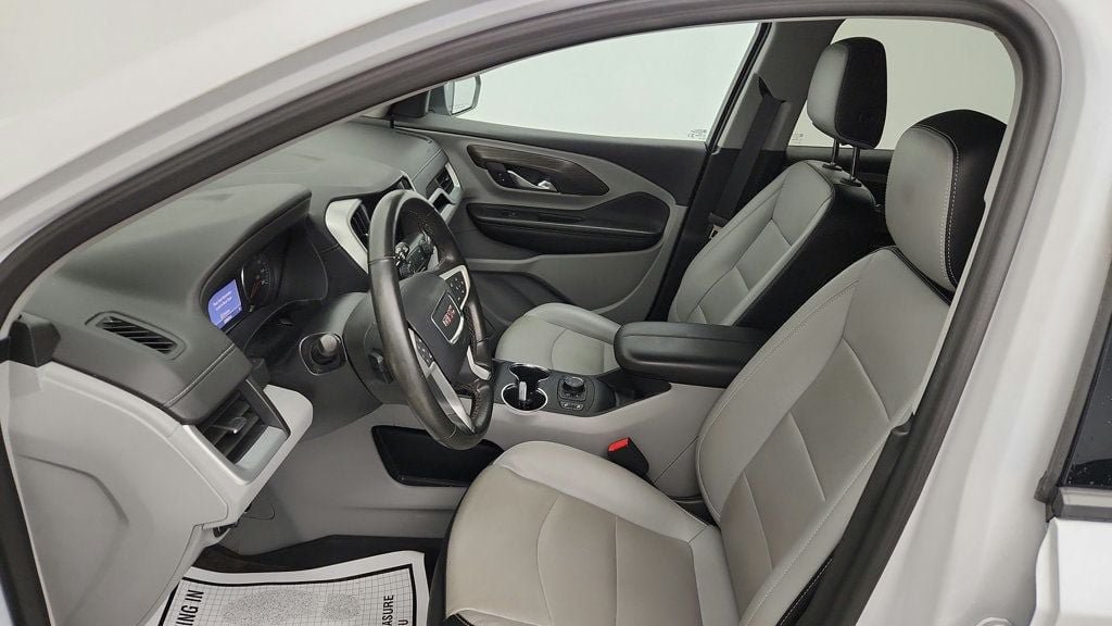 Used 2023 GMC Terrain SLT w/ LPO, Floor Liner Package AWD/4WD image 19