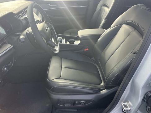 New 2025 Jeep Grand Cherokee L Limited image 10