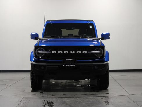 Used 2023 Ford Bronco Outer Banks image 9