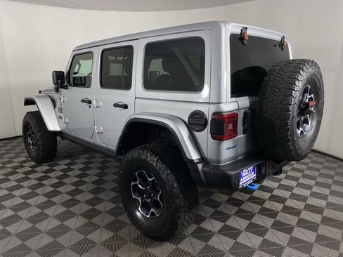 Used 2022 Jeep Wrangler Unlimited Rubicon 4xe w/ Dual Top Group AWD/4WD image 10