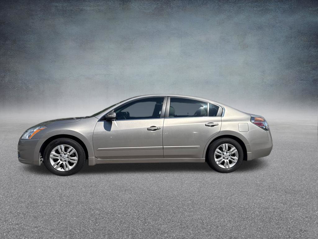 Used 2012 Nissan Altima 2.5 SL w/ 2.5SL Pkg FWD image 2