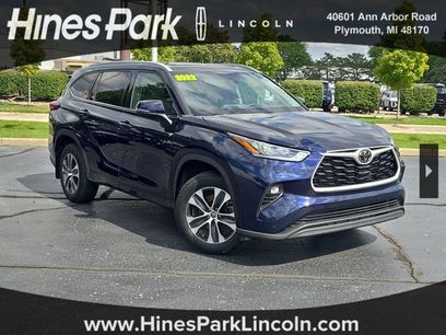 Used 2022 Toyota Highlander XLE