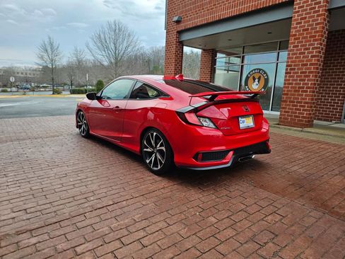 Used 2018 Honda Civic Si image 4