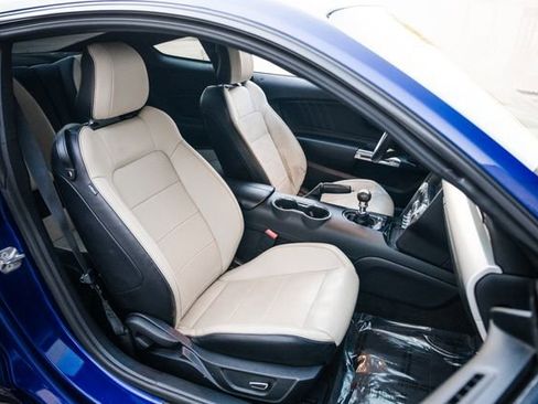 Used 2016 Ford Mustang Premium image 67