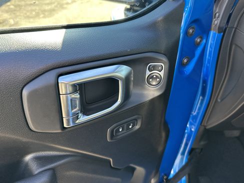 New 2026 Jeep Gladiator Sport image 14