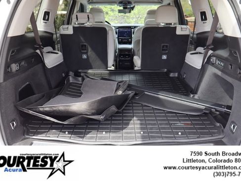 Used 2022 Jeep Grand Cherokee L Overland w/ Luxury Tech Group IV AWD/4WD image 29