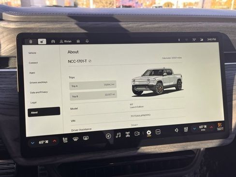 Used 2023 Rivian R1T Launch Edition image 15