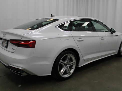 Used 2022 Audi A5 2.0T Premium image 6