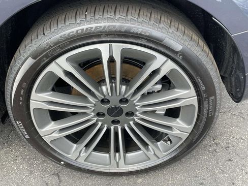 New 2026 Land Rover Range Rover Sport Dynamic SE AWD/4WD image 9