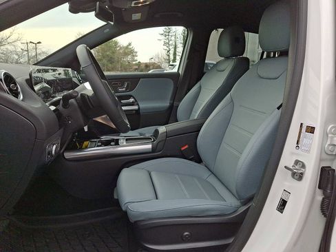 Used 2026 Mercedes-Benz GLA 250 4MATIC image 10