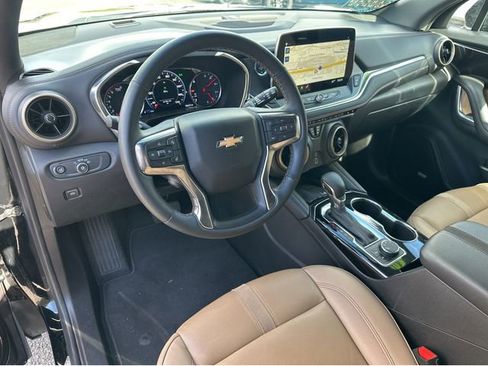 Certified 2024 Chevrolet Blazer Premier w/ Enhanced Convenience Package image 5