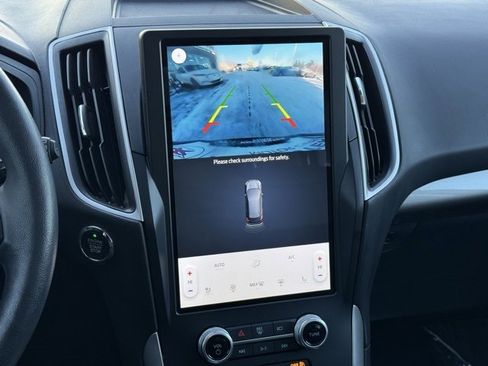 Certified 2024 Ford Edge SEL w/ Convenience Package image 4