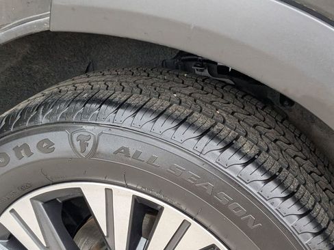 Used 2023 Nissan Rogue SV image 27