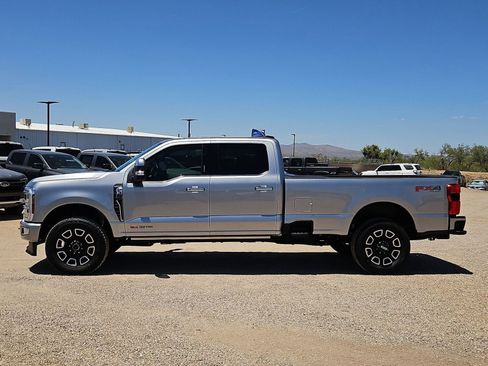 Certified 2024 Ford F350 Platinum w/ FX4 Off-Road Package AWD/4WD image 9
