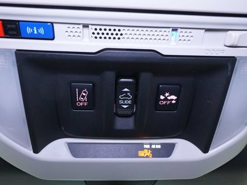 Used 2023 Subaru Forester Limited w/ Popular Package #3 AWD/4WD image 48