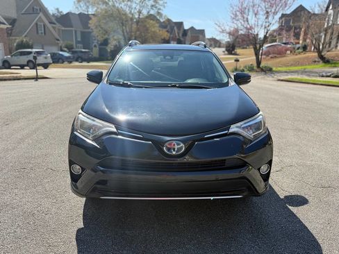 Used 2017 Toyota RAV4 Limited image 6