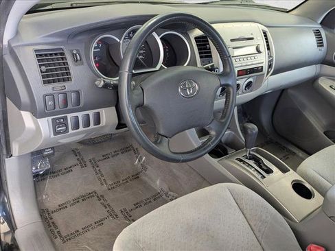 Used 2006 Toyota Tacoma PreRunner image 10