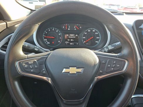 Used 2023 Chevrolet Malibu LT image 19