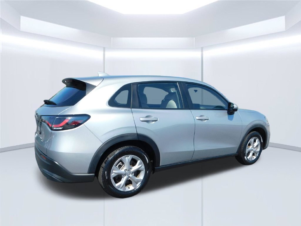 Certified 2024 Honda HR-V LX image 3